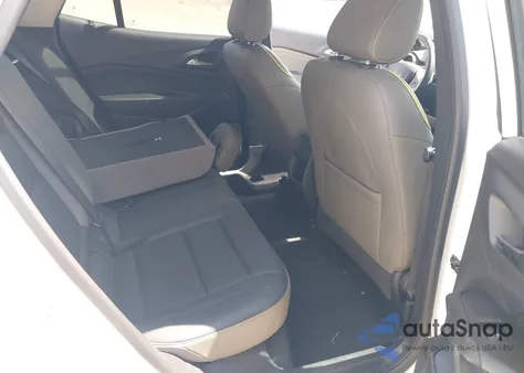 2024 Chevrolet Trax Fwd Activ z USA, uszkodzony, nr VIN KL77LKE23RC083587